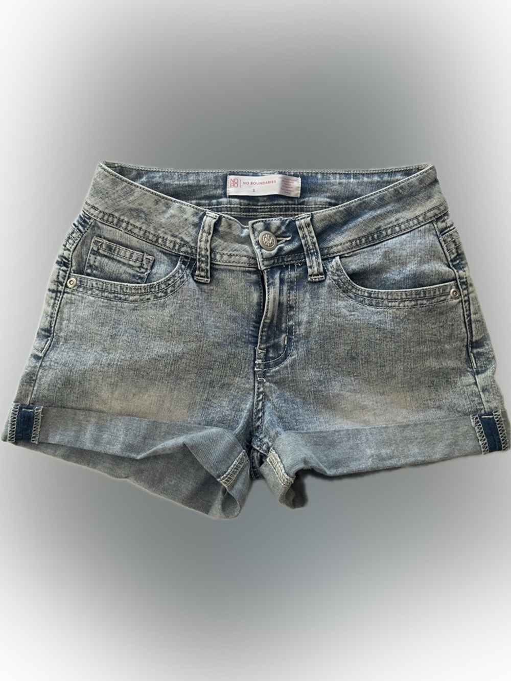 No Boundaries Faded Blue Denim Roll-Hem Shorts Womens sz 3